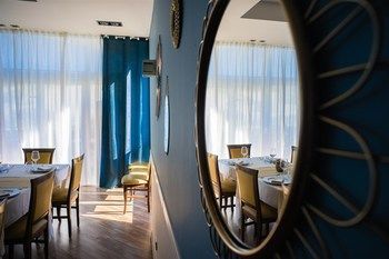 Hotel Select