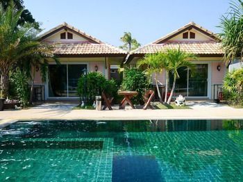 Baan Rai Naam Ing Resort