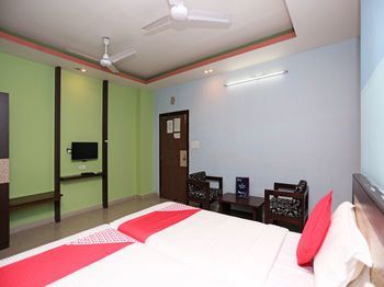 OYO 4518 Hotel Parashuram