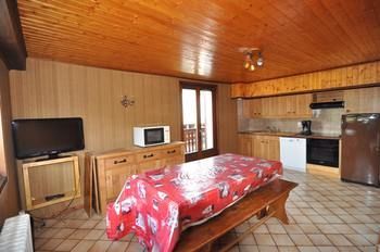 Appartement de 3 chambres a La Chapelle d'Abondance a 200 m des pistes avec jardin amenage