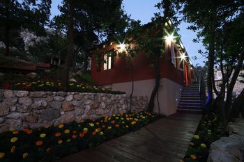 Outdoor Pictures 24