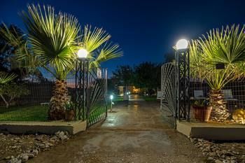 Outdoor Pictures 17