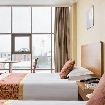 Champs Elysees Hotel