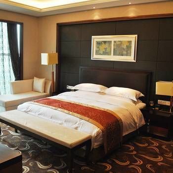 Longjing International Hotel