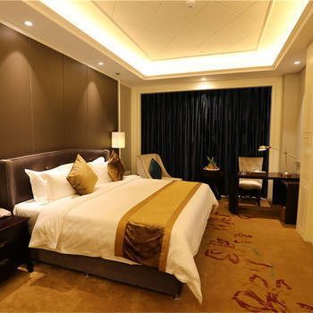 Jinhu Hotel
