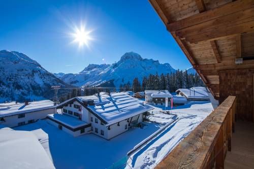 Outdoor Pictures 24