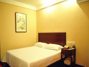 GreenTree Inn Jiangsu Yangzhou Jiangdu South Xindu Road Trade City Express Hotel