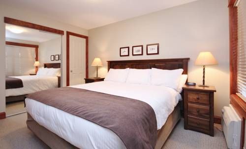 Timberline Lodges by Fernie Lodging Co