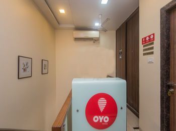 OYO 1369 Hotel Avista