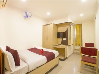 OYO 10107 Hotel Ankitha Residency