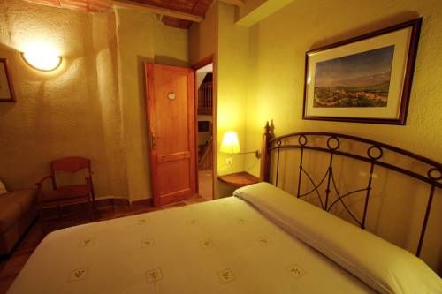 La Olivera Hotel Rural con piscina jacuzzi sauna gim y suites con bañera hidro
