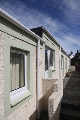 IRVINE LODGE