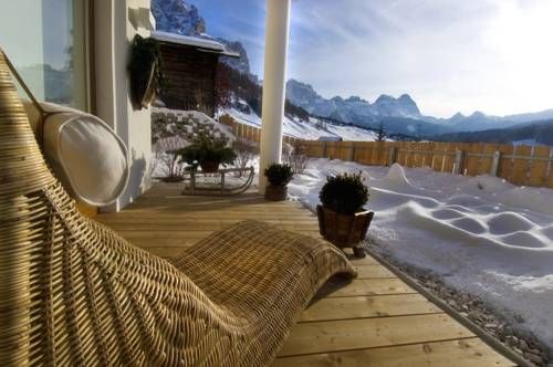 Outdoor Pictures 17
