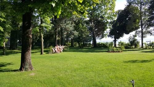 Outdoor Pictures 17