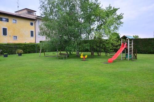 Outdoor Pictures 19