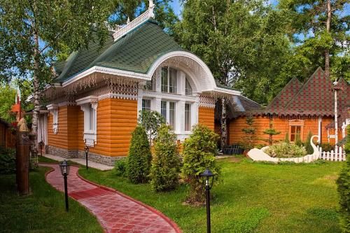 Outdoor Pictures 24