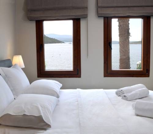 Teos Lodge