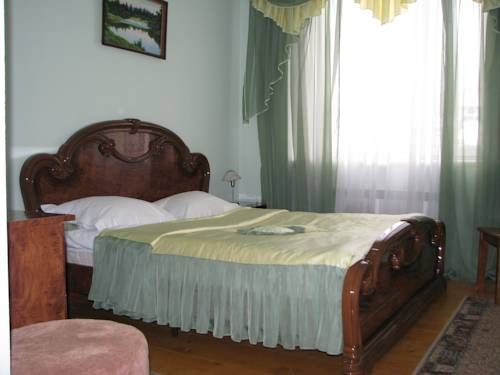 Yalynka Hotel
