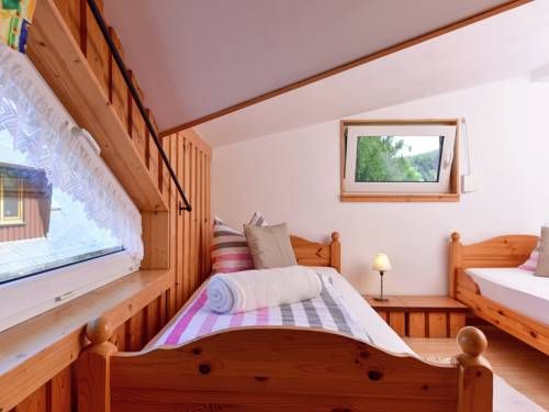 Homey Chalet in Breitenbrunn Rittersgrun with Terrace