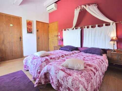 Superb Villa with Private Heated Pool close to Carcassonne