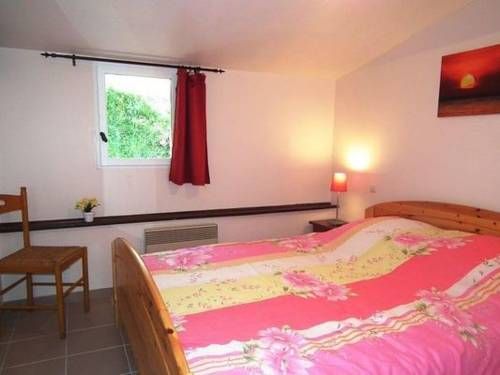 Detached house with terrace in south Dordogne