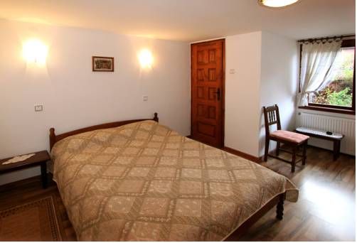 Nenchova Guest House