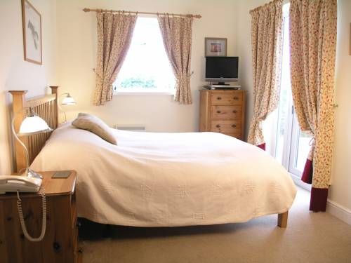 WOODLANDS COUNTRY HOUSE