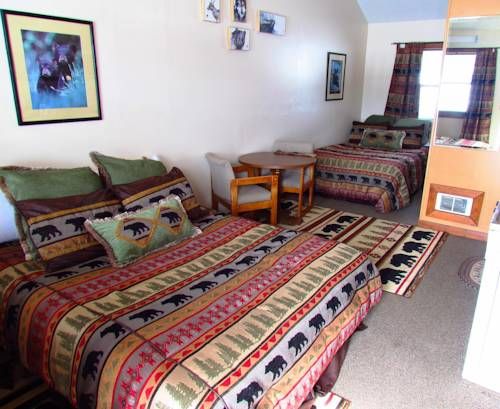 Terra Nova Cabins