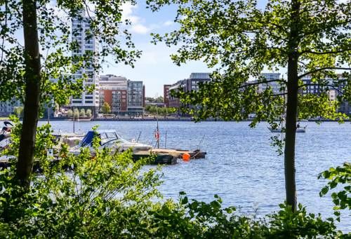 Outdoor Pictures 24
