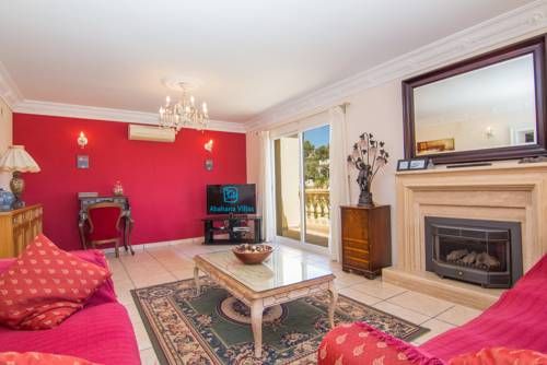 Villa Serenidad by Abahana Villas