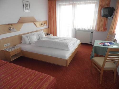 HOTEL GARNI EDELWEISS