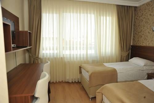 Gun Otel