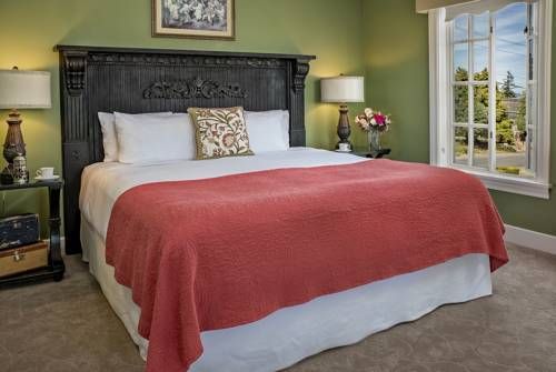 Ravenscroft Inn