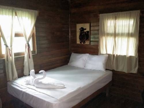 Montecristo River Lodge