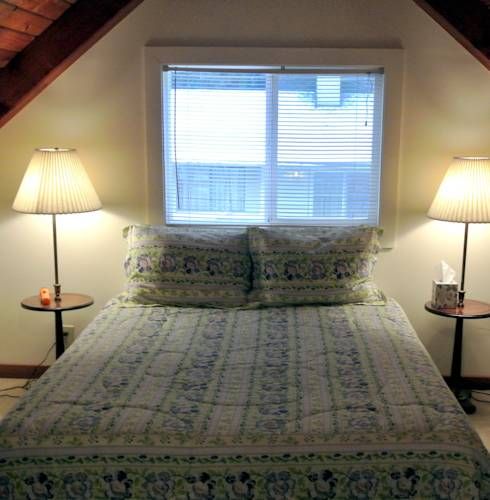 Alexander's Lodge