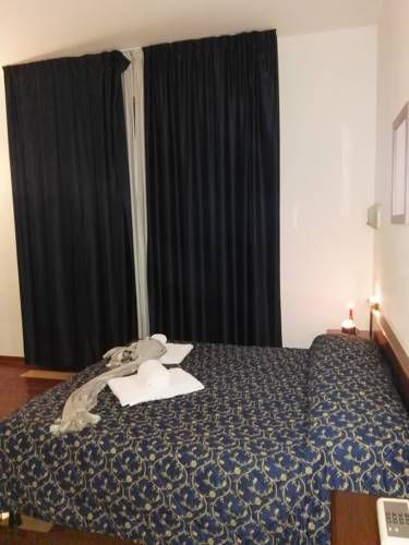 Hotel Resi & Dep