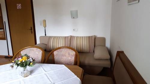 APPARTEMENTS HOCHEGG