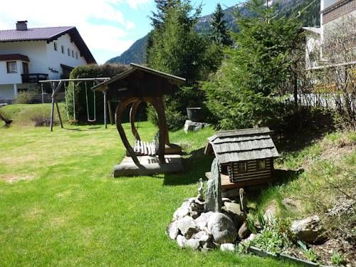 Outdoor Pictures 10