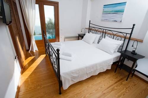 Elia Pilio Villas