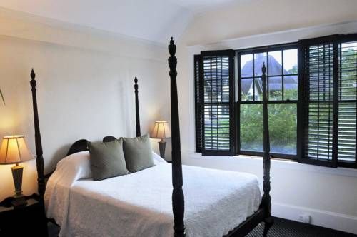 OM Sanctuary Holistic Retreat