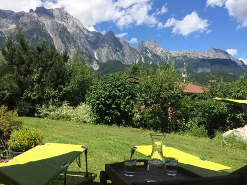 Outdoor Pictures 24