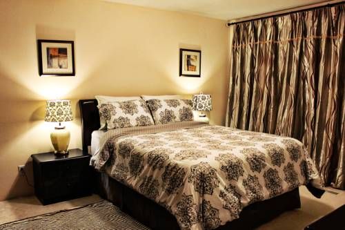 NORTH YORK FURNISHED HOME