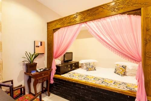 Long Ding Sheng Hotel