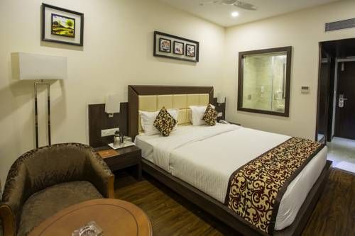 Hotel Ravi Residency