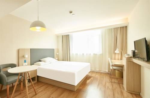 Hanting Hotel Shenyang Yuhong Square