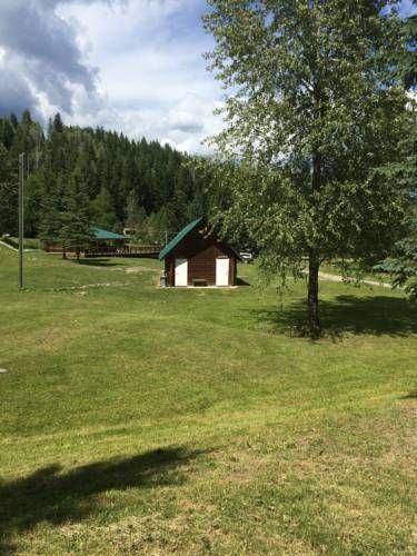 Helmcken Falls Lodge Cabin, Chalet Rooms and RV Park