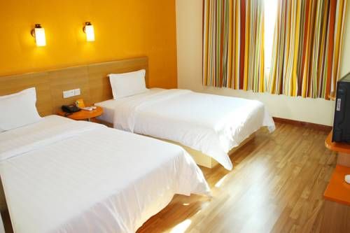 7Days Inn WuHan Science and Engineer University Luo Shi Road