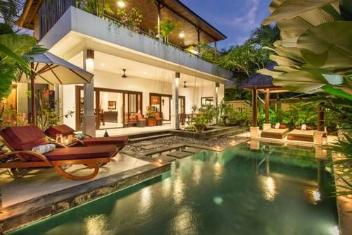 Outdoor Pictures 24
