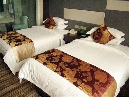 Yinchuan Juli Six Red Hotel