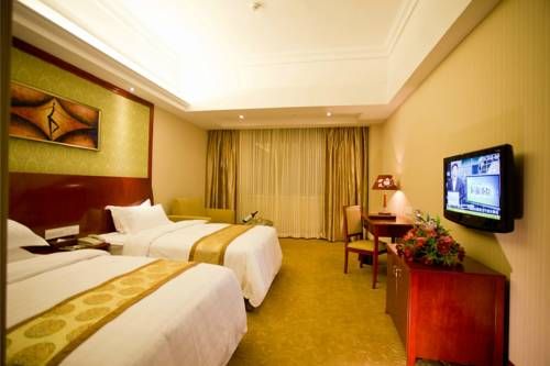 Vienna Hotel Shenzhen Songgang Shajiang Road